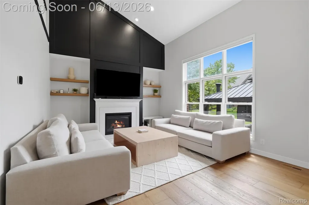 41920 Wolfe Pass Novi City MI 48377