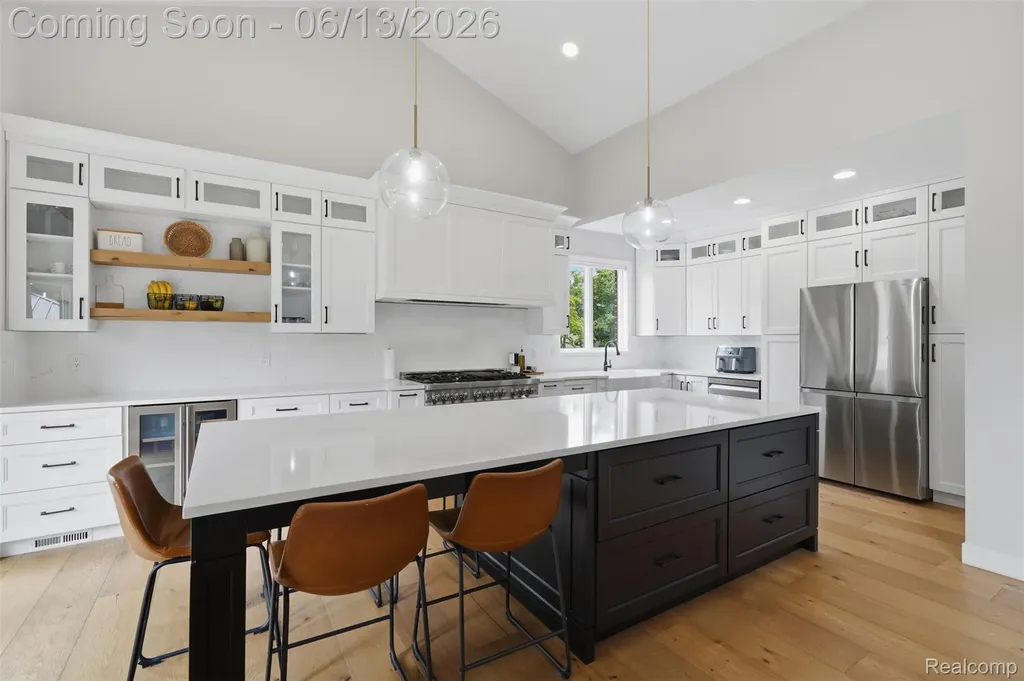 41920 Wolfe Pass Novi City MI 48377