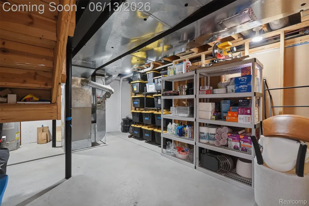 41920 Wolfe Pass Novi City MI 48377