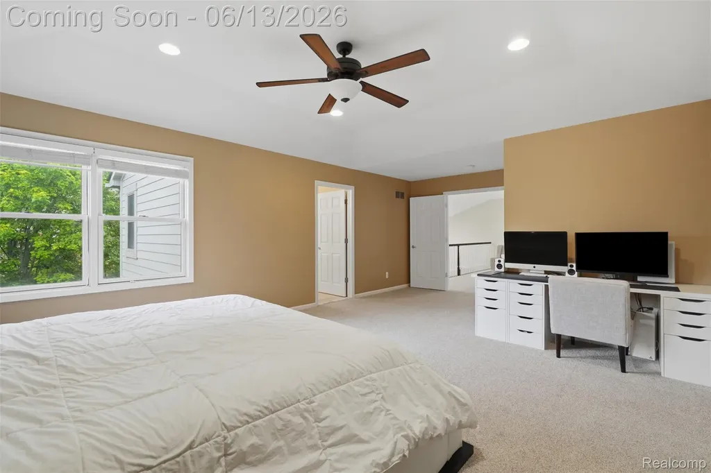 41920 Wolfe Pass Novi City MI 48377