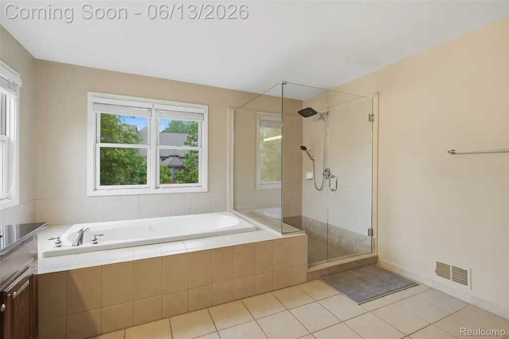 41920 Wolfe Pass Novi City MI 48377