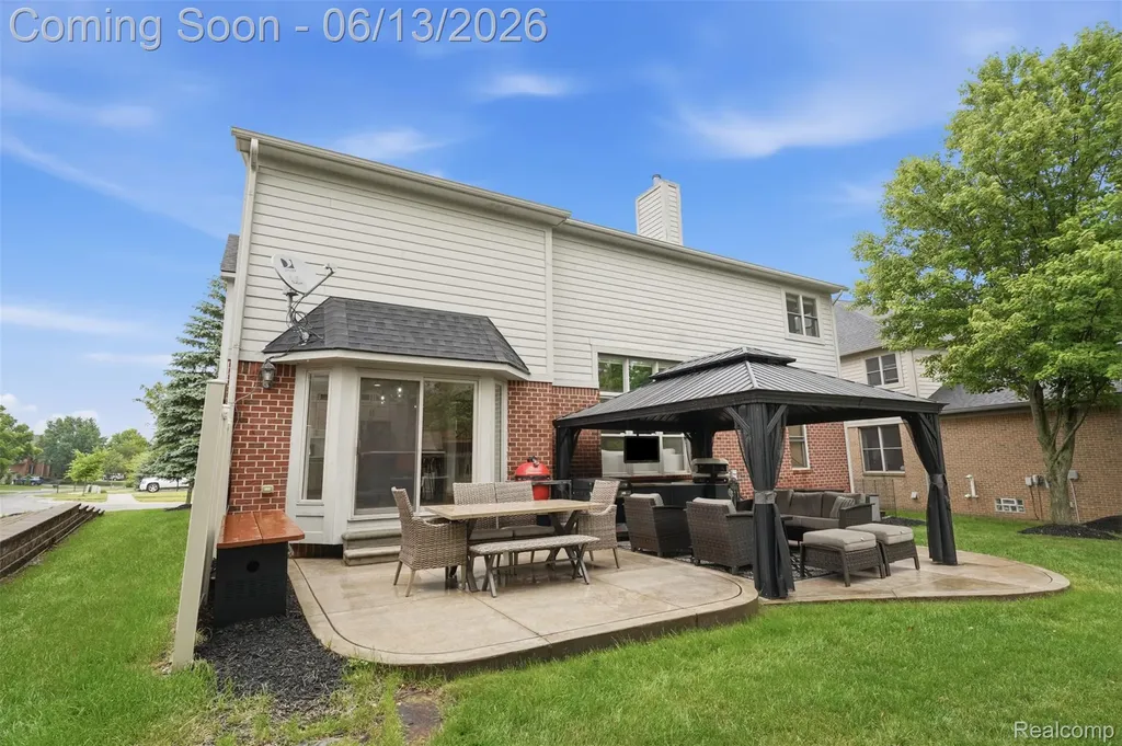 41920 Wolfe Pass Novi City MI 48377