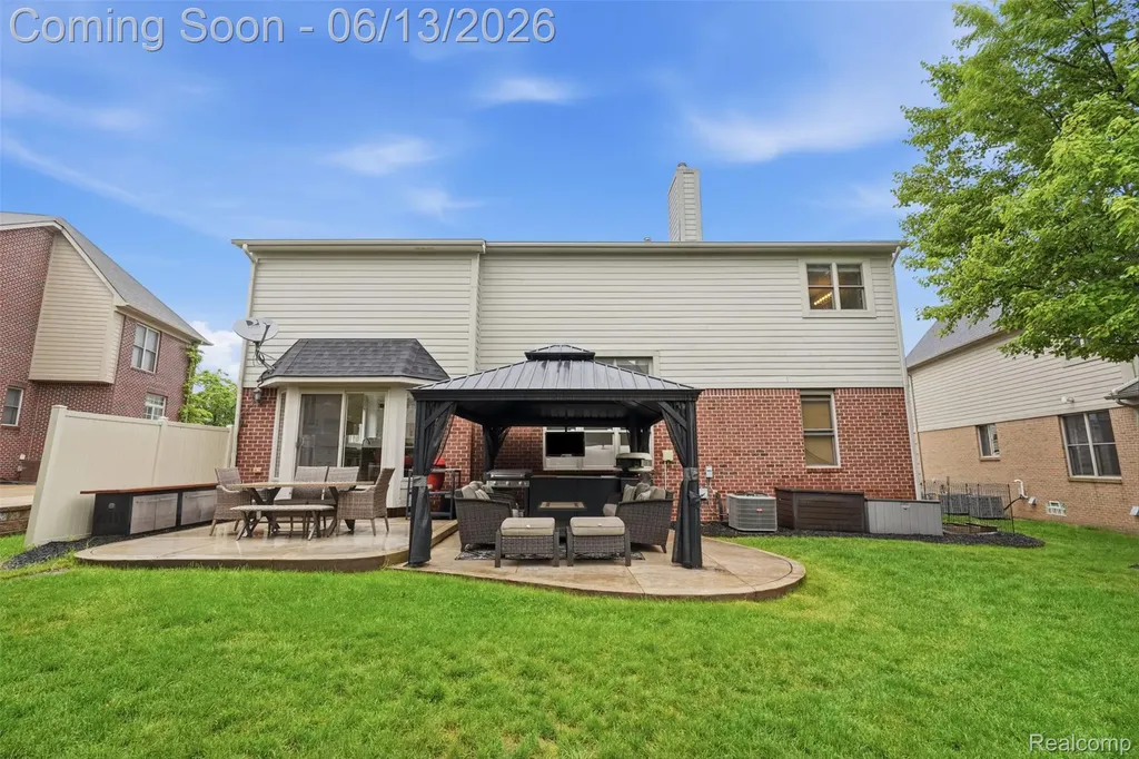 41920 Wolfe Pass Novi City MI 48377