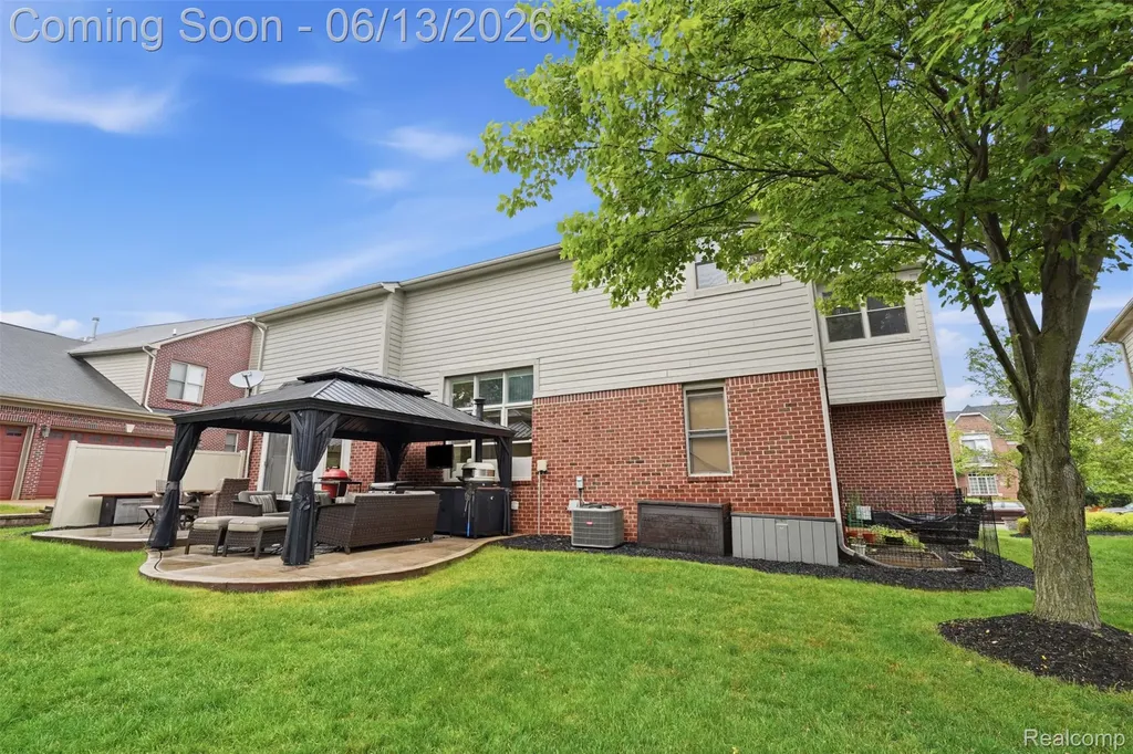41920 Wolfe Pass Novi City MI 48377