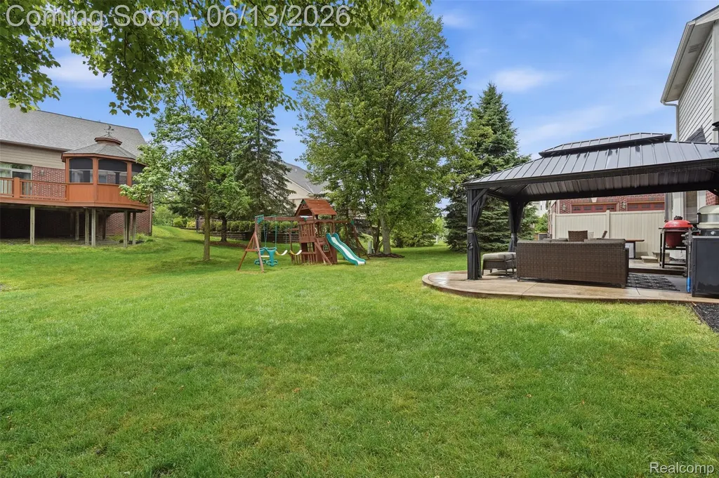 41920 Wolfe Pass Novi City MI 48377