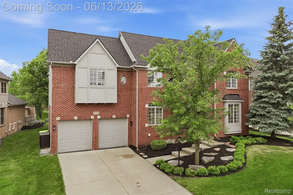 41920 Wolfe Pass Novi City MI 48377