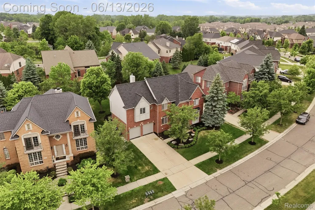 41920 Wolfe Pass Novi City MI 48377
