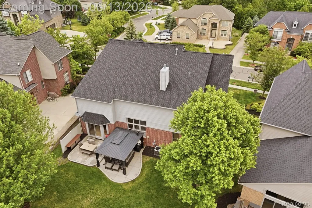 41920 Wolfe Pass Novi City MI 48377