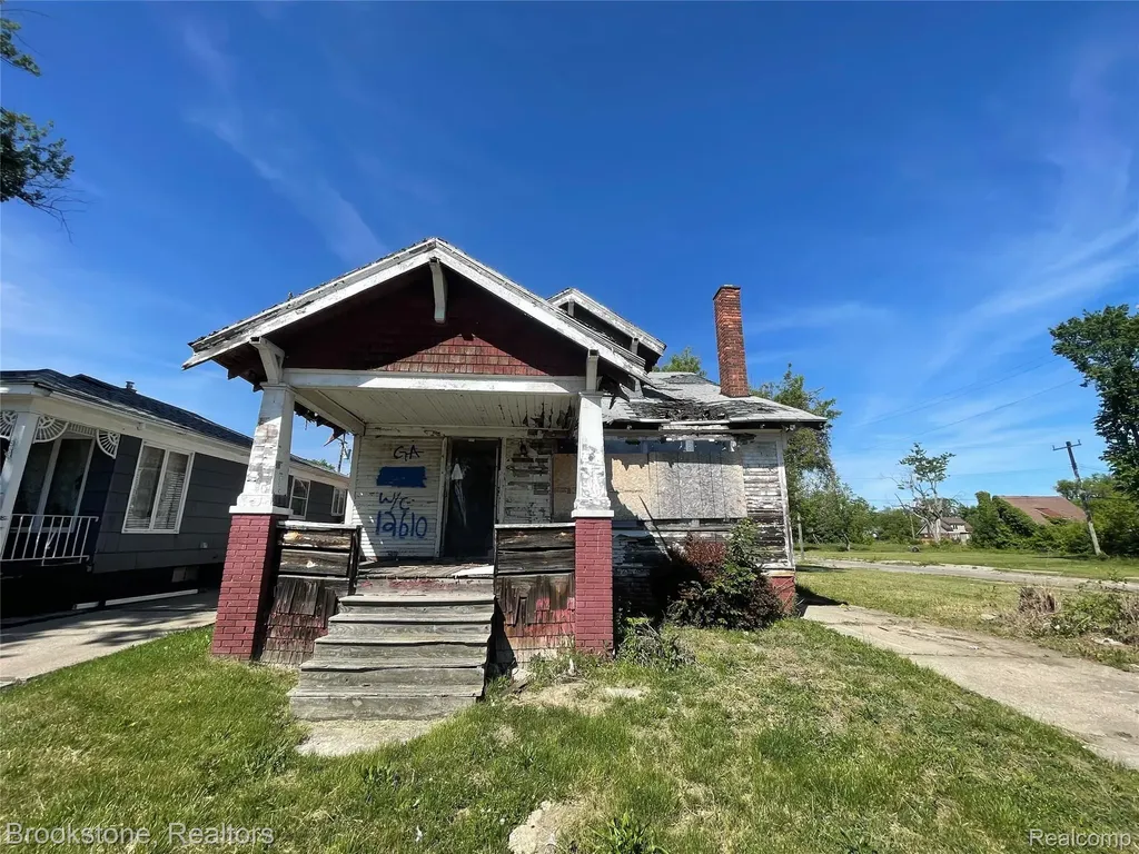12610 Hamburg Street Detroit City MI 48205