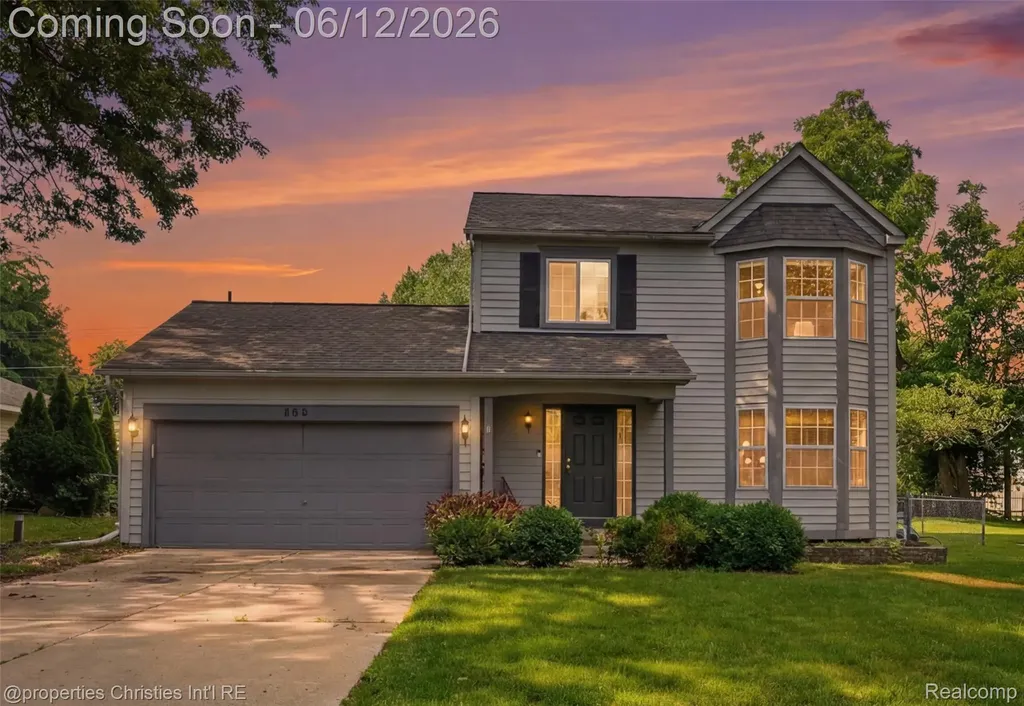 124 Rexton Street Novi City MI 48377