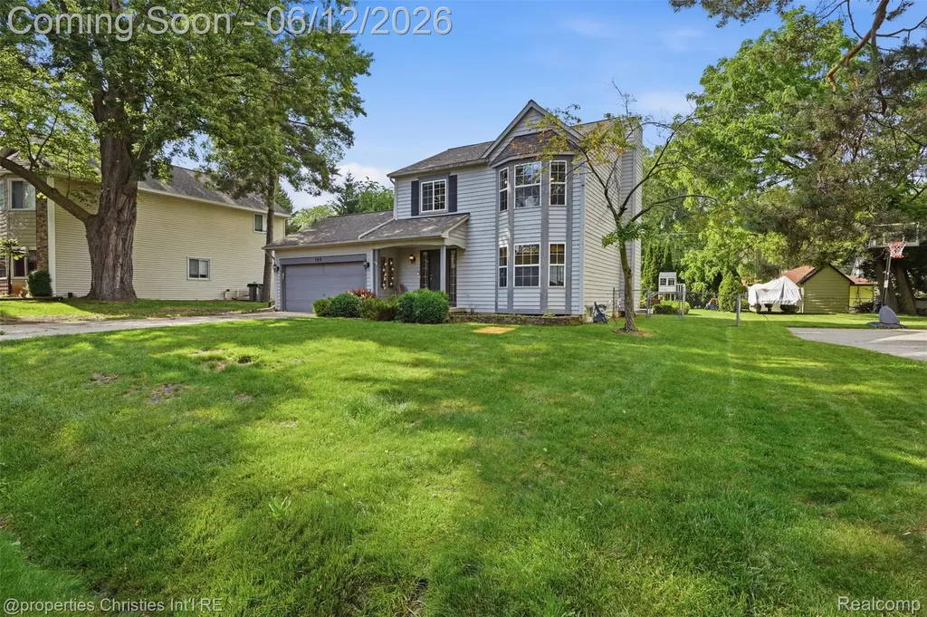 124 Rexton Street Novi City MI 48377