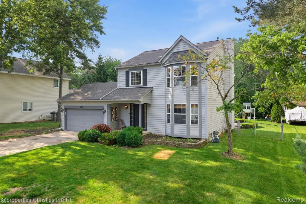 124 Rexton Street Novi City MI 48377