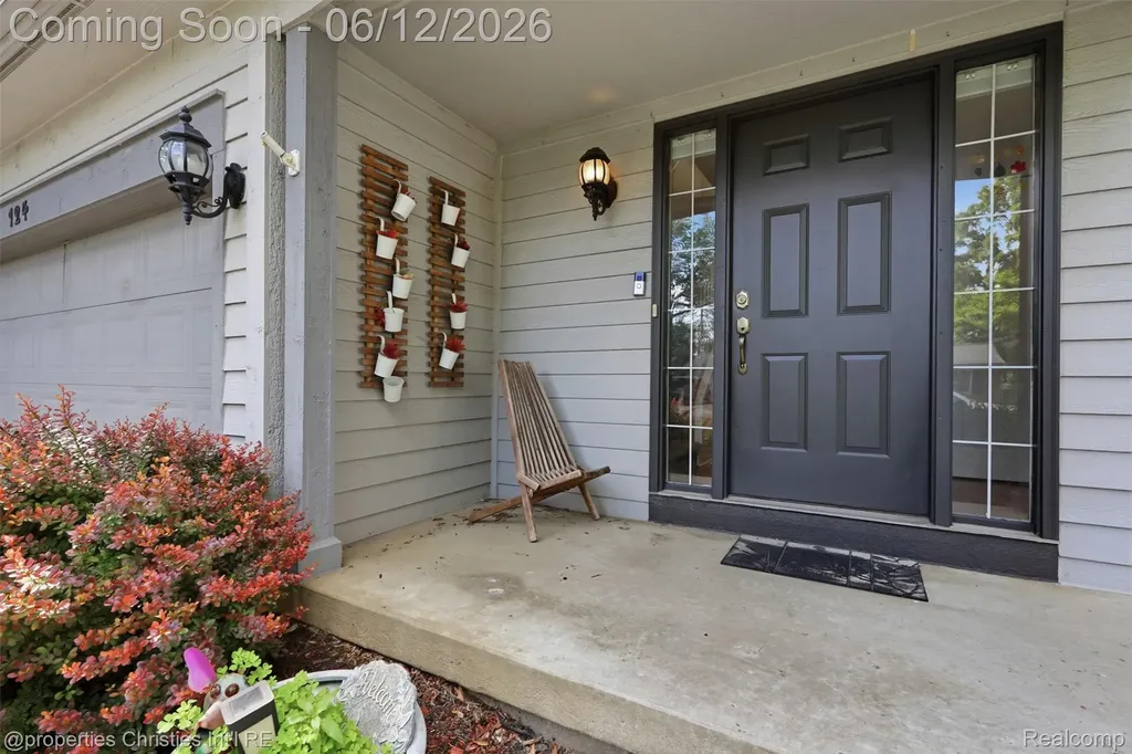 124 Rexton Street Novi City MI 48377