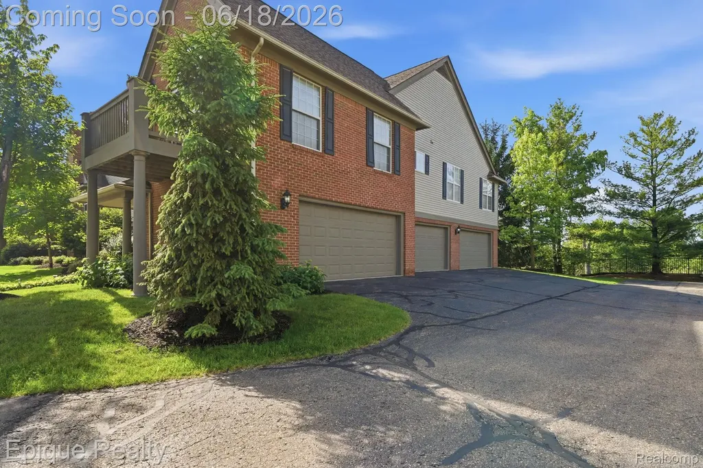 28071 Carlton Way Novi City MI 48377