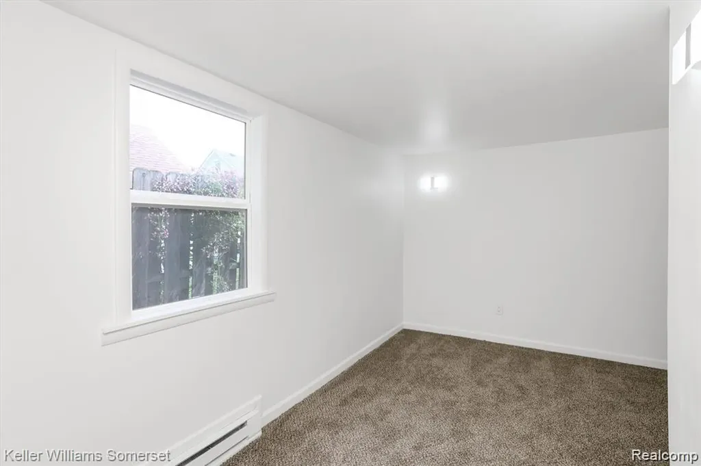 22463 Donald Avenue Eastpointe City MI 48021