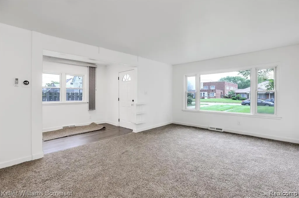 22463 Donald Avenue Eastpointe City MI 48021