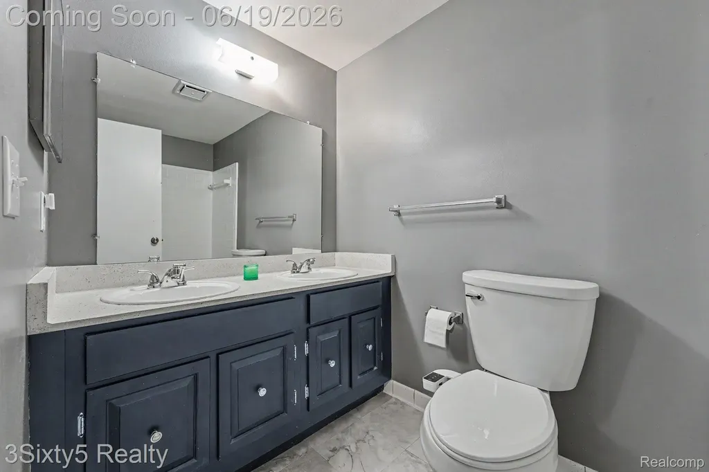 37592 Garden Court Westland City MI 48185