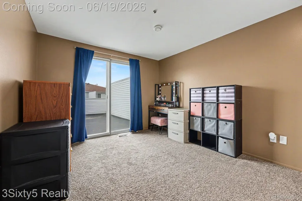 37592 Garden Court Westland City MI 48185