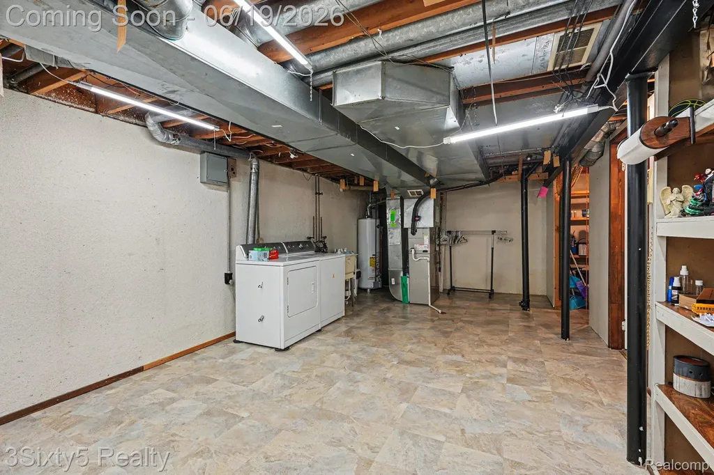37592 Garden Court Westland City MI 48185