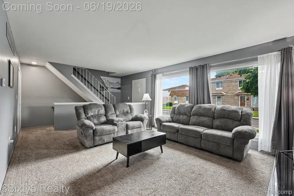37592 Garden Court Westland City MI 48185