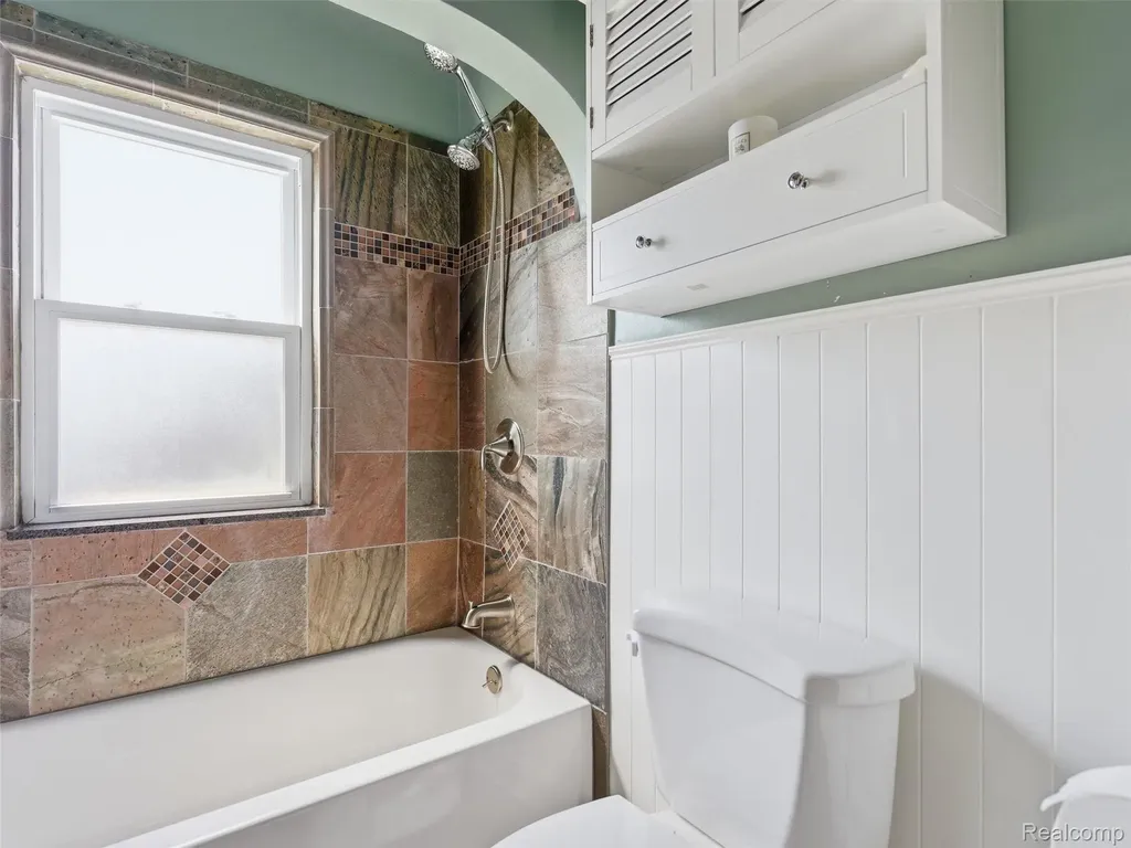 7790 Powers Court Shelby Charter Township MI 48317