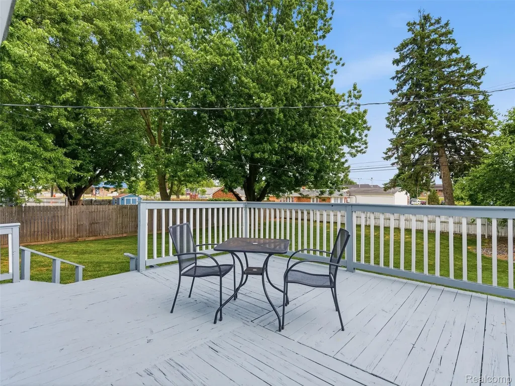 7790 Powers Court Shelby Charter Township MI 48317