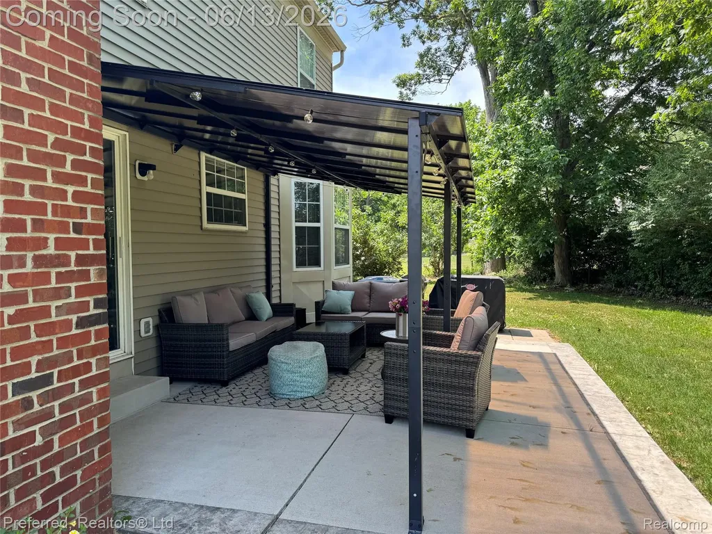 6536 Greenbriar Drive Van Buren Charter Township MI 48111
