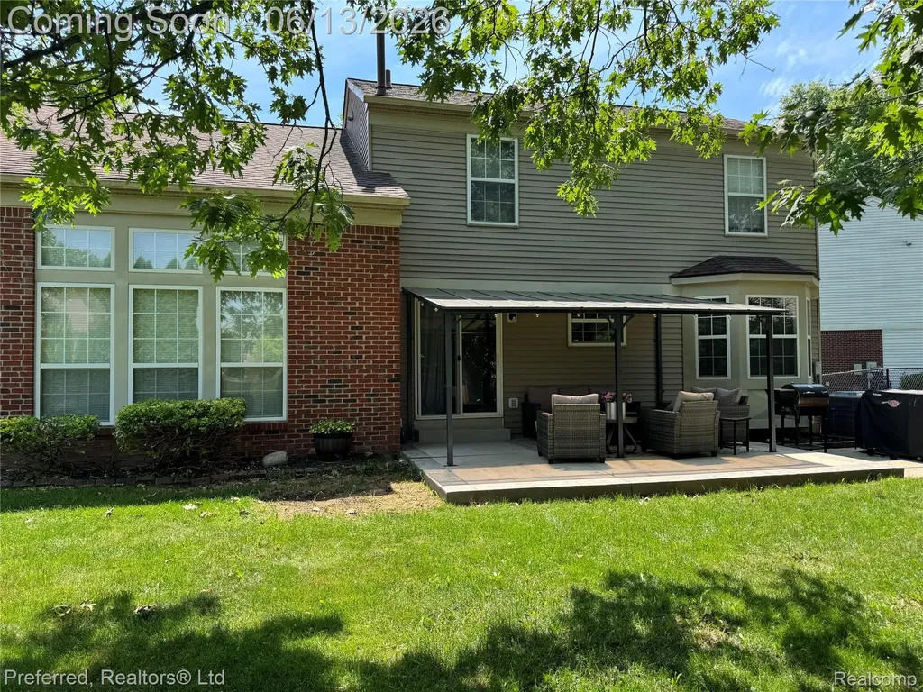 6536 Greenbriar Drive Van Buren Charter Township MI 48111