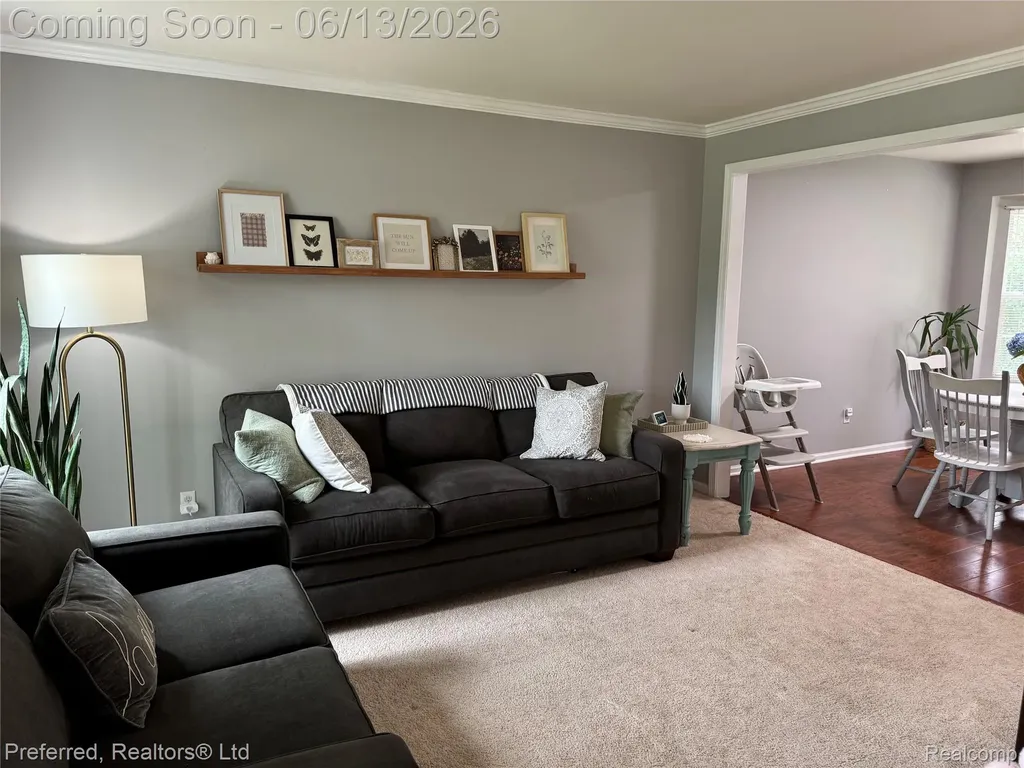 6536 Greenbriar Drive Van Buren Charter Township MI 48111