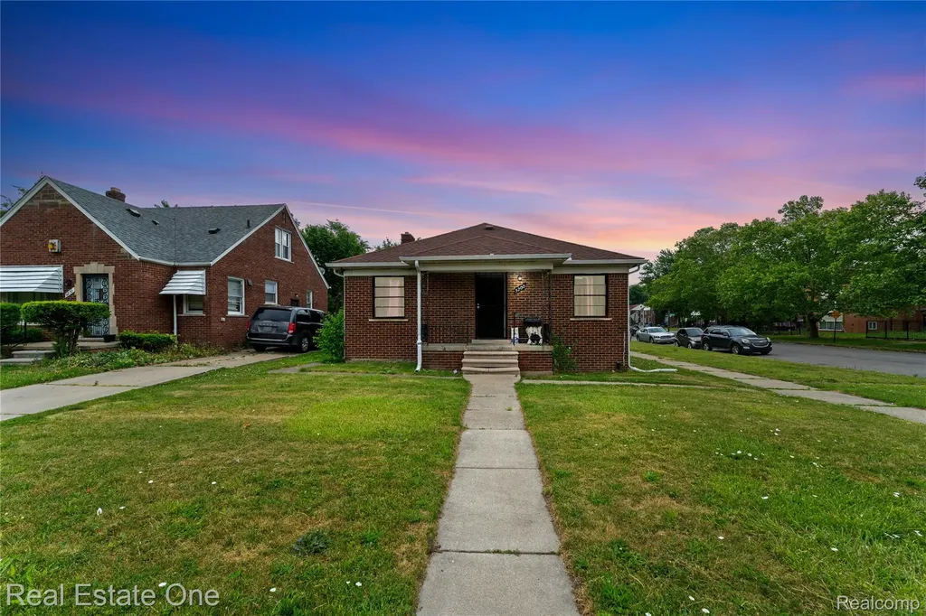 5200 Chalmers Street Detroit City MI 48213