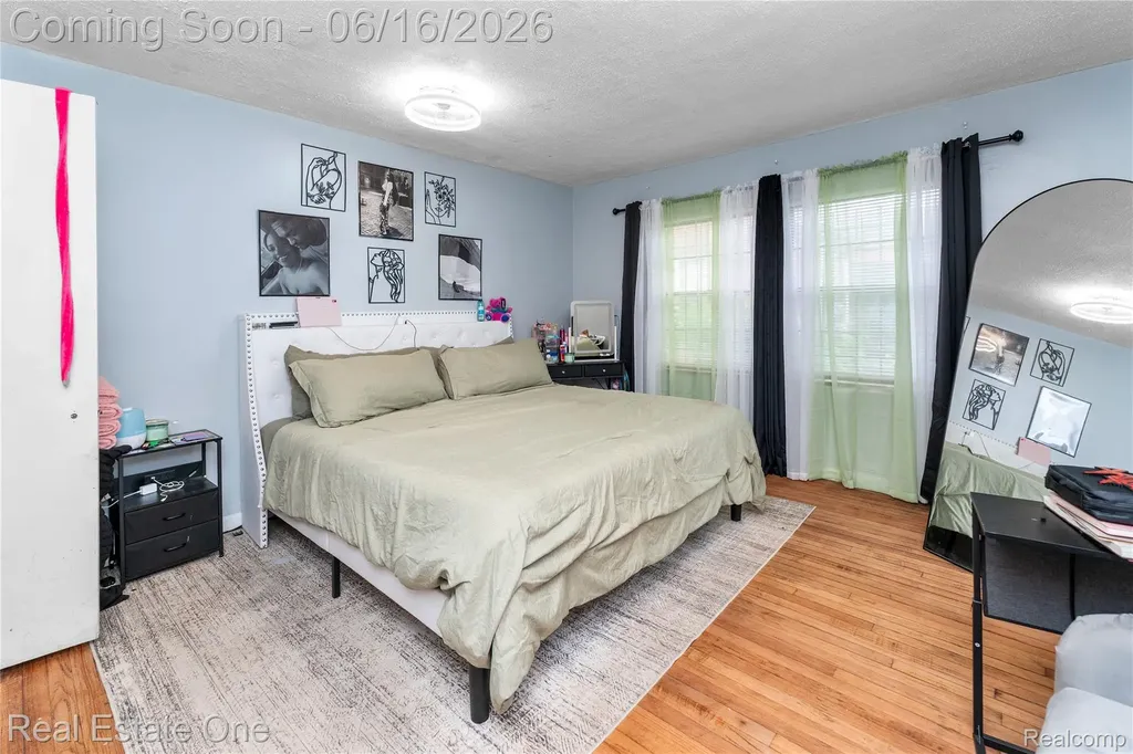 5200 Chalmers Street Detroit City MI 48213