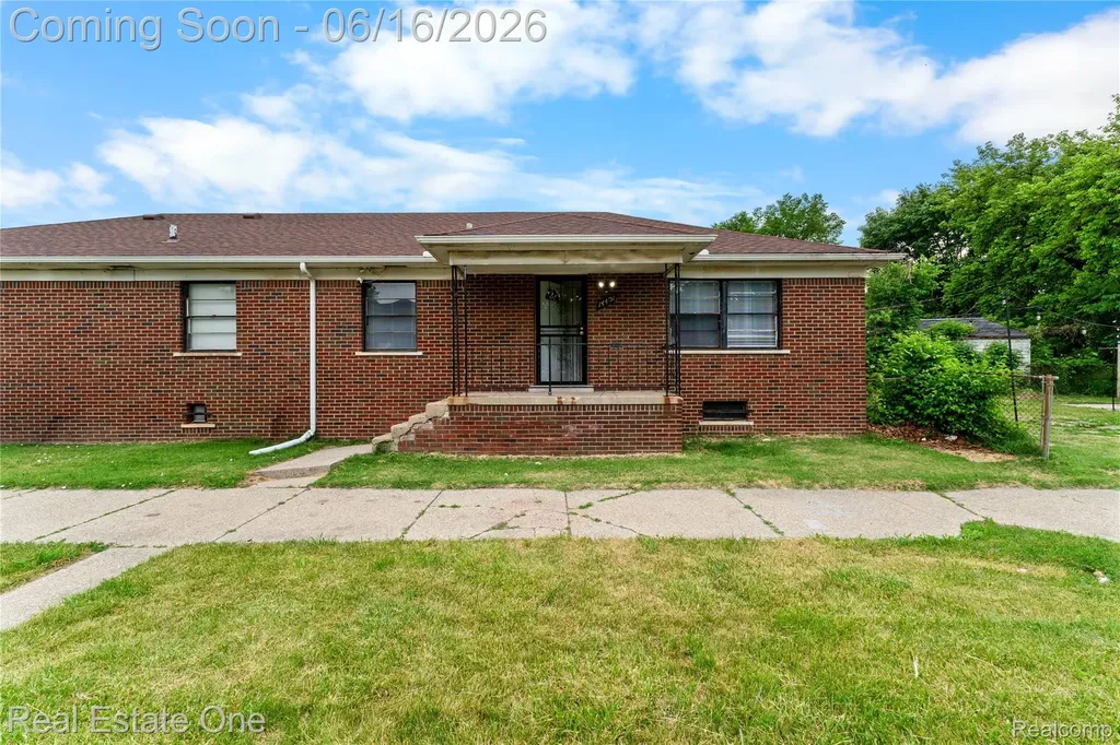 5200 Chalmers Street Detroit City MI 48213