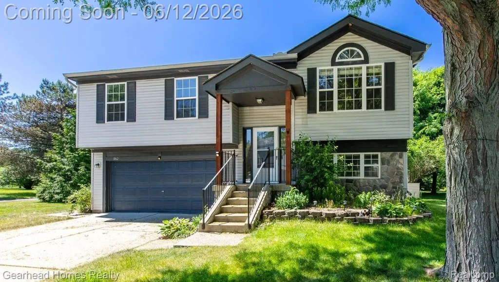 1062 Princeton Drive Waterford Charter Township MI 48327