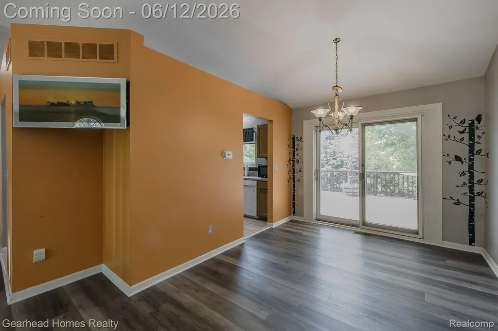 1062 Princeton Drive Waterford Charter Township MI 48327