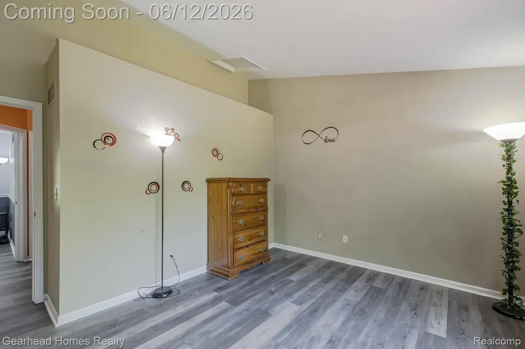 1062 Princeton Drive Waterford Charter Township MI 48327