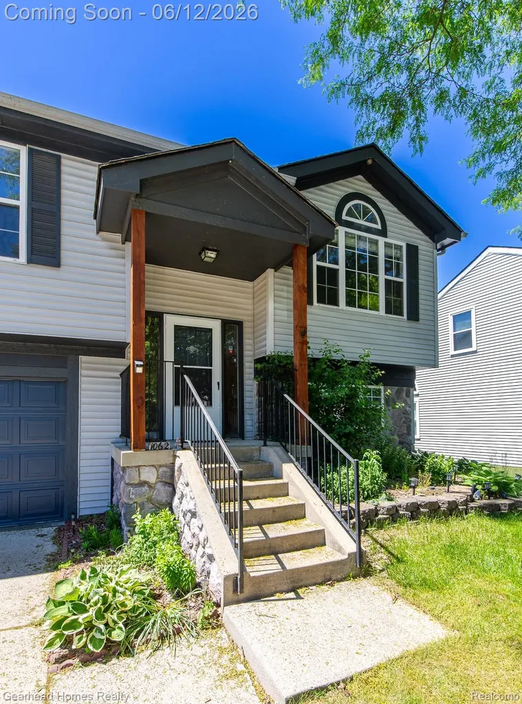 1062 Princeton Drive Waterford Charter Township MI 48327