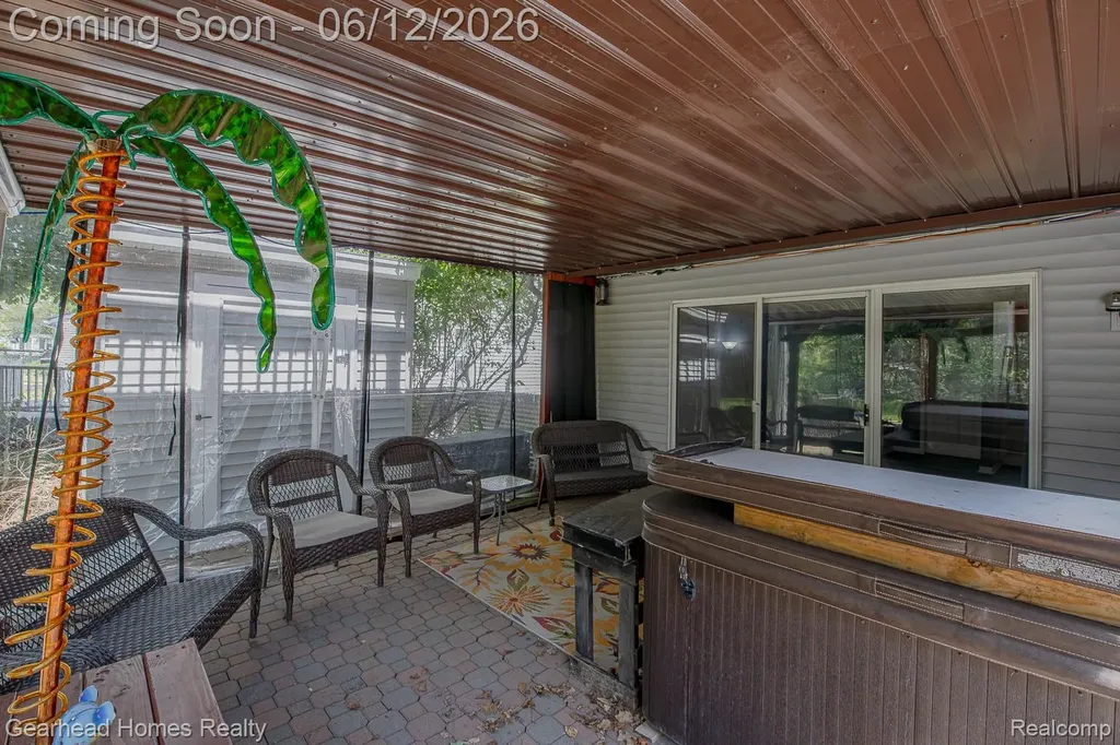 1062 Princeton Drive Waterford Charter Township MI 48327