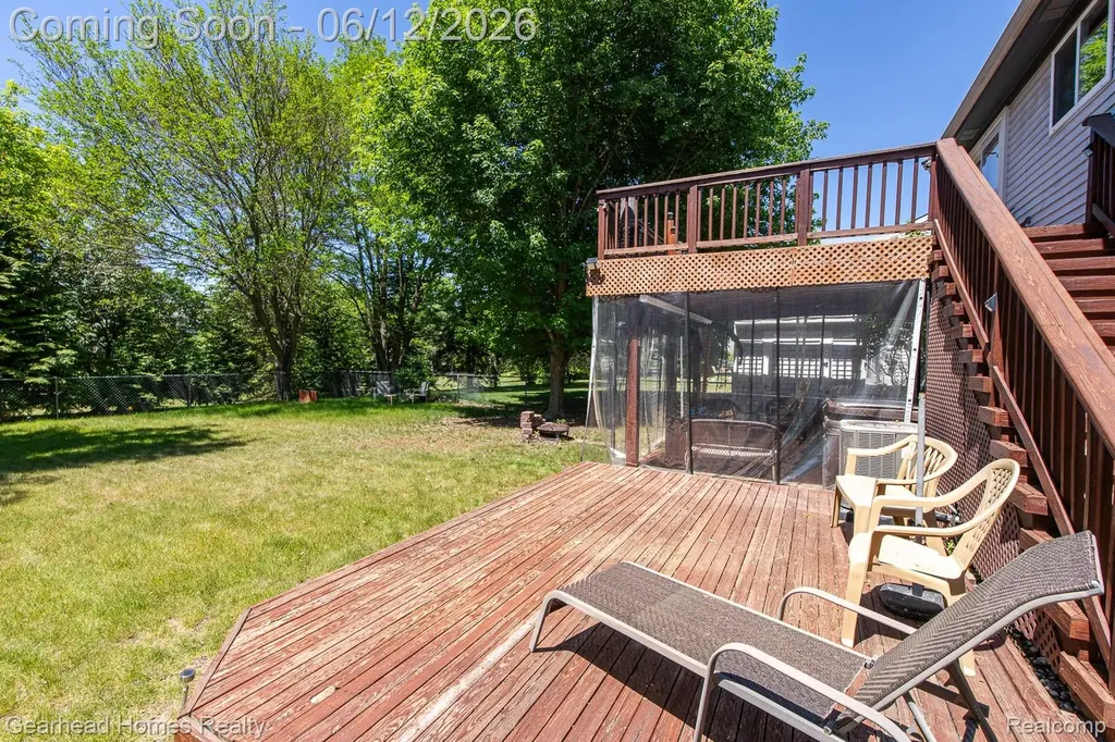 1062 Princeton Drive Waterford Charter Township MI 48327