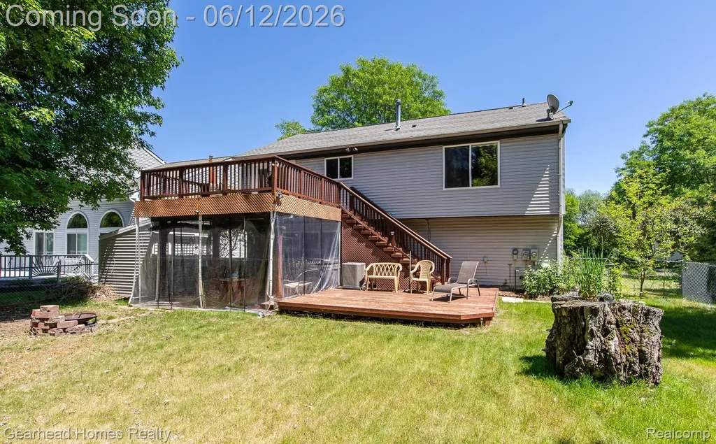 1062 Princeton Drive Waterford Charter Township MI 48327