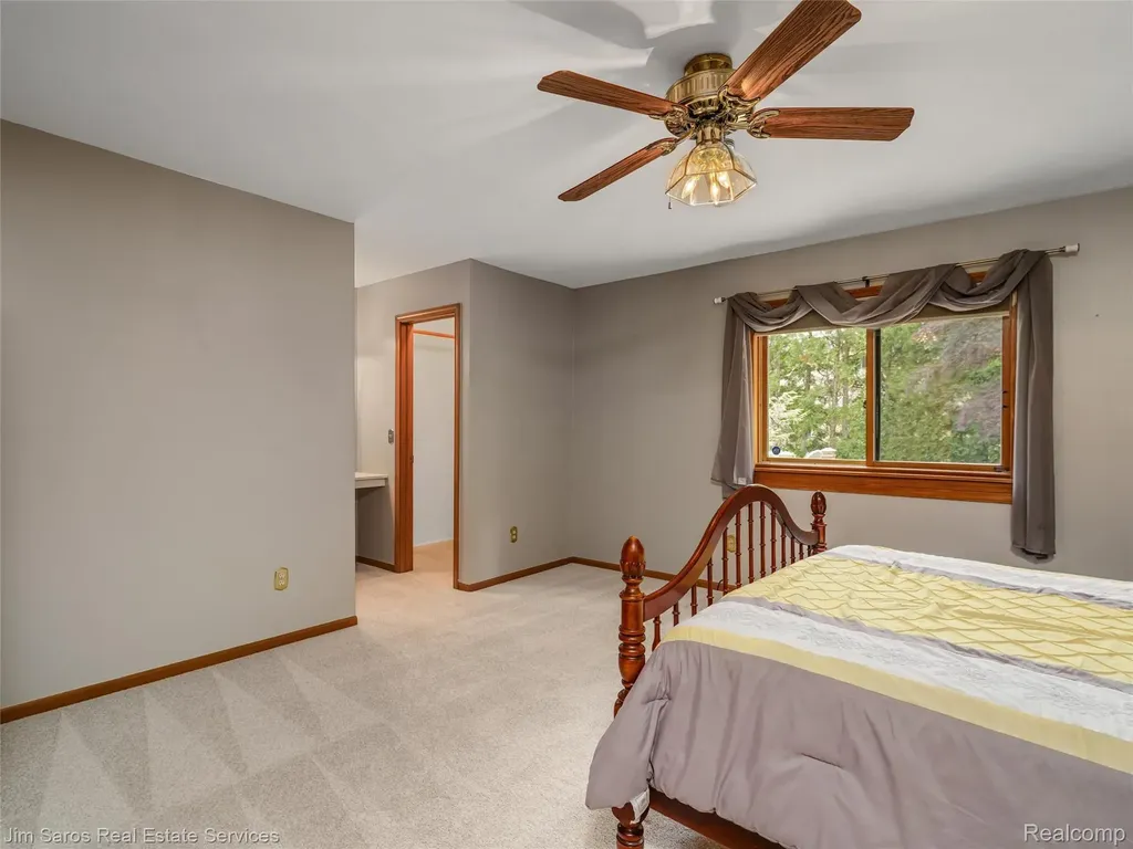 40252 Aynesley Street Clinton Charter Township MI 48038