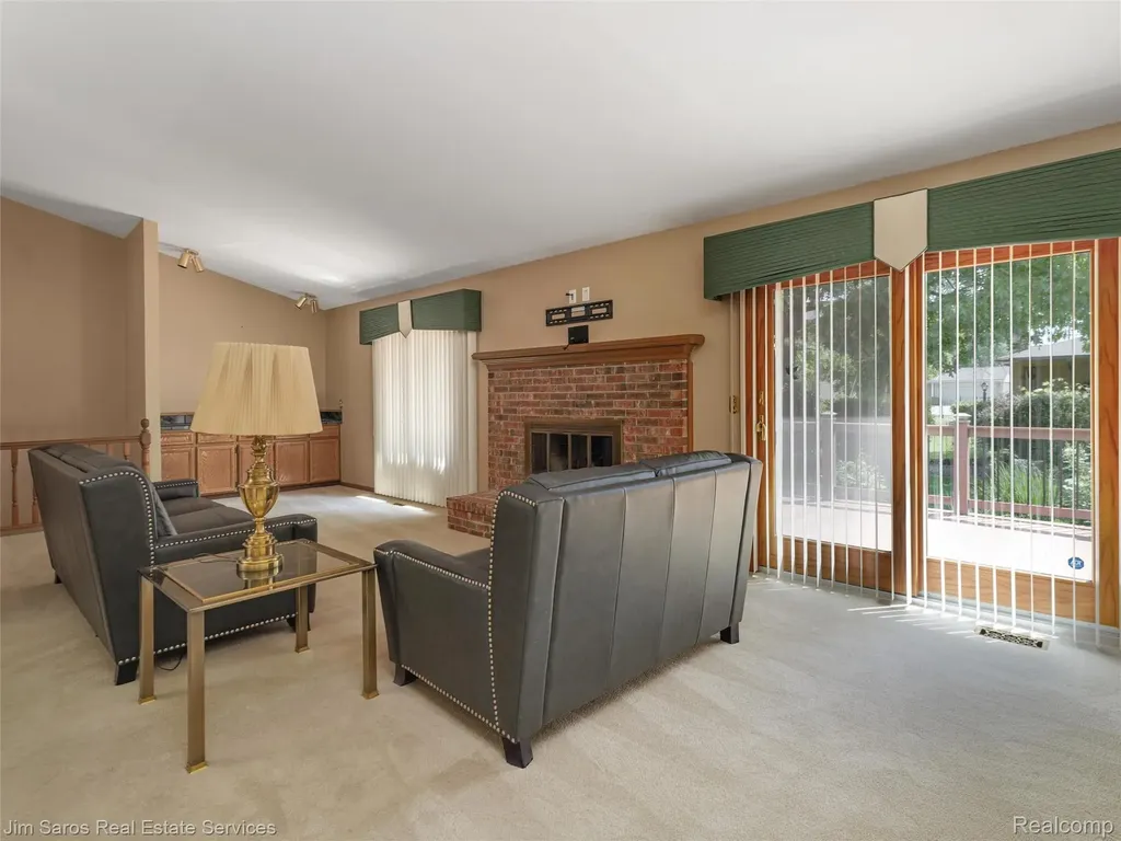 40252 Aynesley Street Clinton Charter Township MI 48038
