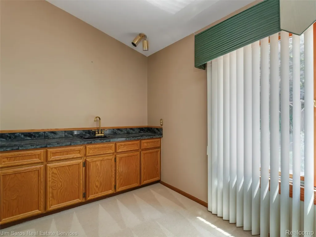 40252 Aynesley Street Clinton Charter Township MI 48038