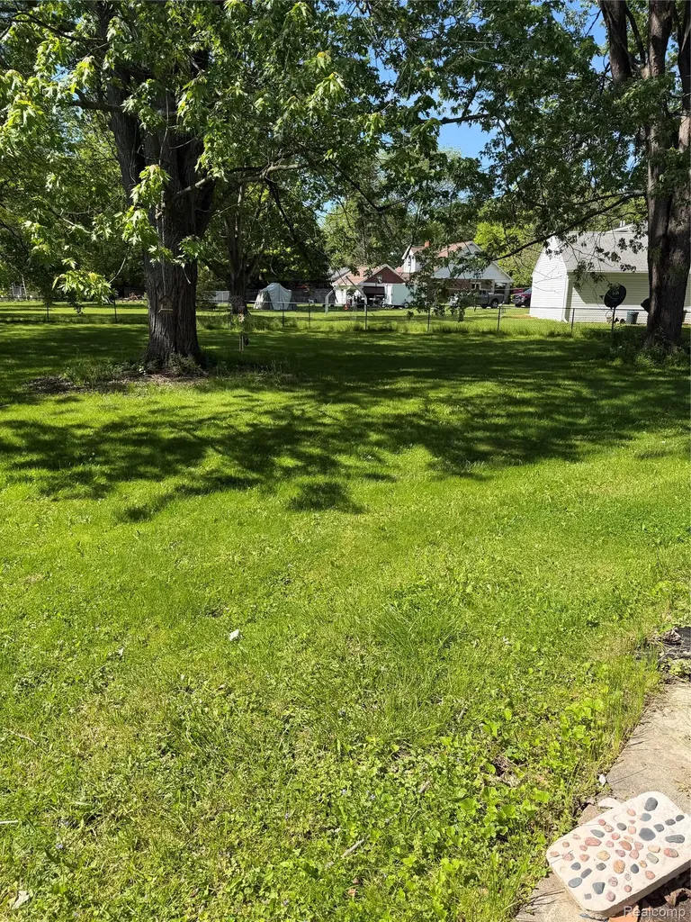 455 6th Street Marysville City MI 48040
