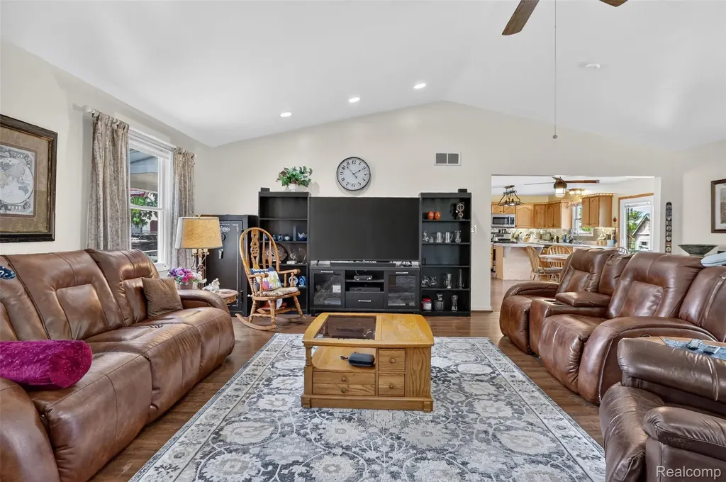 310 Browning Drive Howell City MI 48843