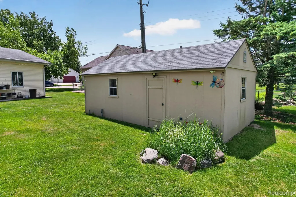 310 Browning Drive Howell City MI 48843