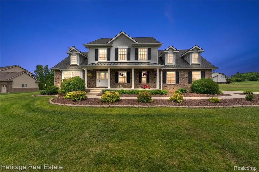 5222 Coulter Lake Boulevard Independence Charter Township MI 48348