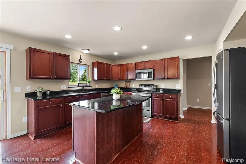 5222 Coulter Lake Boulevard Independence Charter Township MI 48348