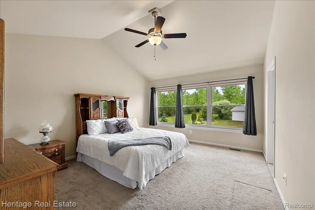 5222 Coulter Lake Boulevard Independence Charter Township MI 48348