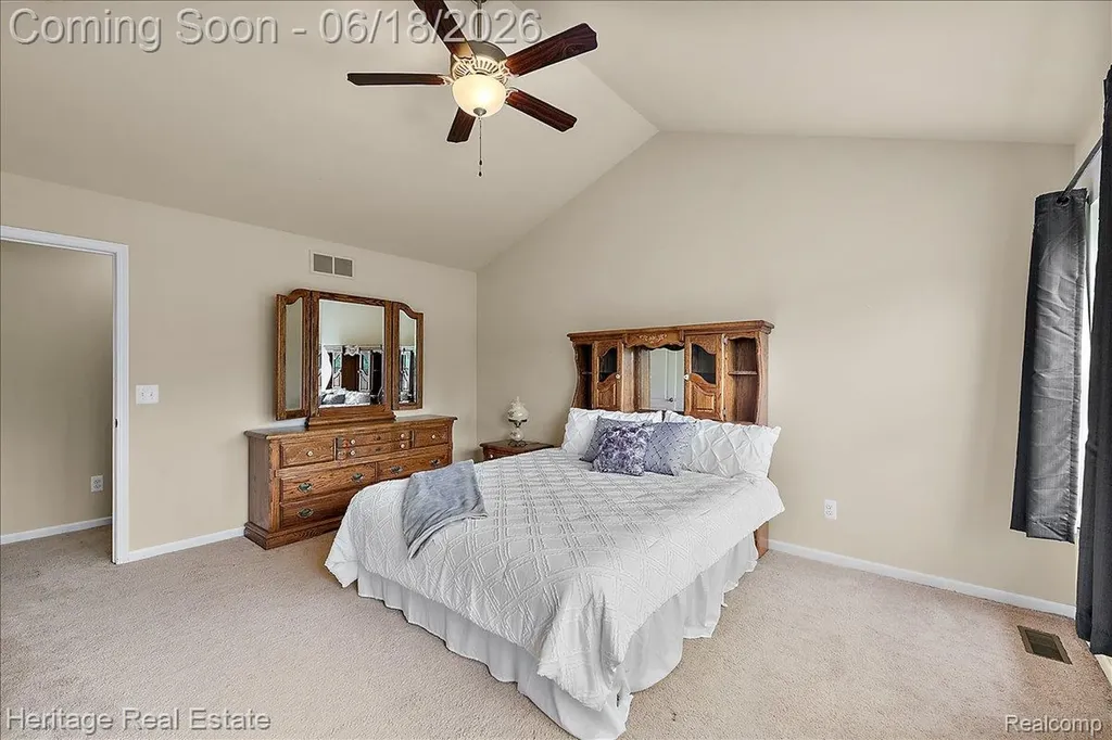 5222 Coulter Lake Boulevard Independence Charter Township MI 48348