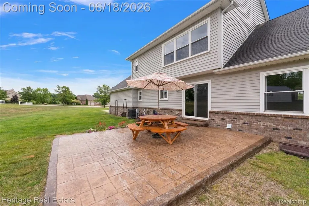 5222 Coulter Lake Boulevard Independence Charter Township MI 48348